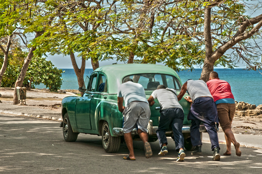 Tow Cuban Car